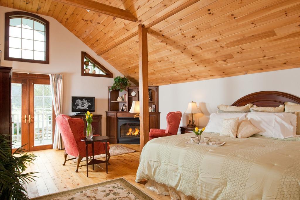 לדיארד סנטר Stonecroft Country Inn חדר תמונה