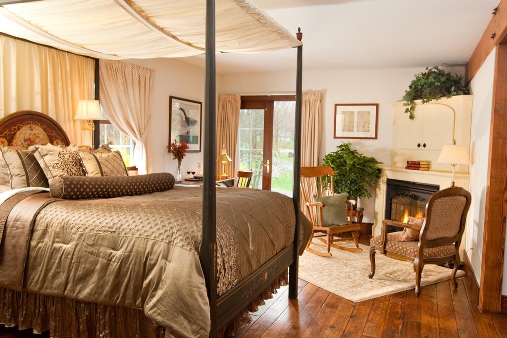 לדיארד סנטר Stonecroft Country Inn חדר תמונה